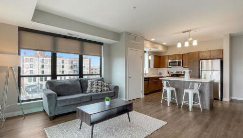 2 BR Dwntwn Apt with Hot Tub - Foto 3