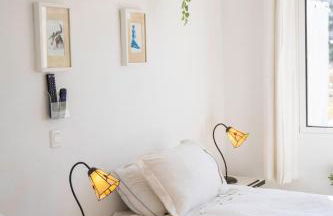 Sun-Drenched, Sea-View Apartment with Giant Patio! - Photo 29