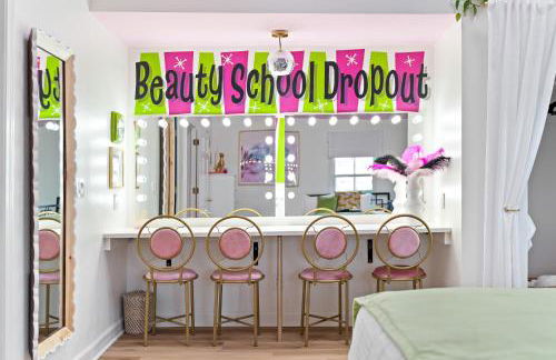 INSTA worthy Home! *Sleeps 8* - Walker's Point! - Foto 43