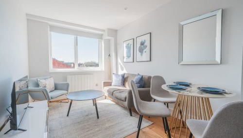 Modern 1 Bedroom Apartment in Central Eastleigh - Foto 1