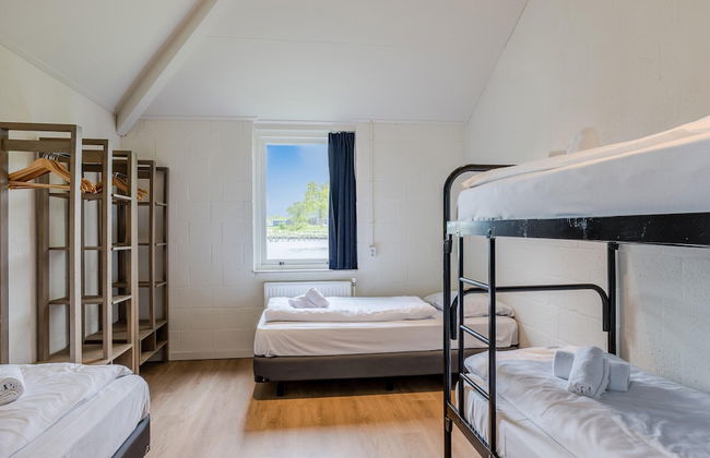 Well Furnished Home for Groups with Dishwasher near Water - Foto 5