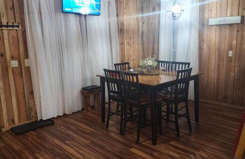 Unique Country Cabin Meets Farmhouse Modern!!! - Foto 7