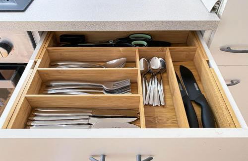 Freundliche Ferienwohnung mit Regendusche, Küche, Waschmaschine&Trockner, TV, WLAN - Photo 22