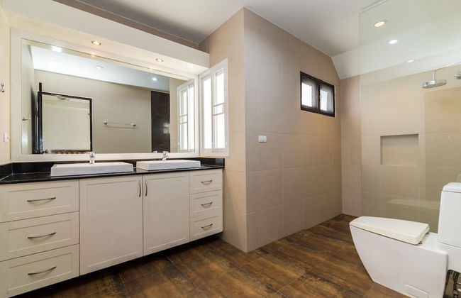 4 Bedroom Private Bali Style Villa HH1 - Photo 38