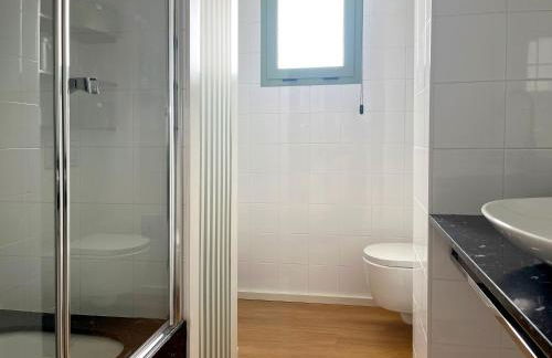 Stylish well-connected beachfront flat - Foto 8