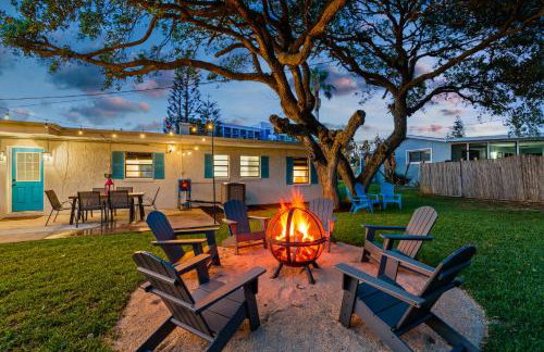 Surf Drive - Ultimate Beach Getaway for Families - Photo 51