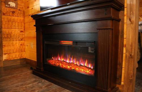 Rustic Modern Cabin with Hot Tub near rafting and Great Smokey Mountains - Foto 26