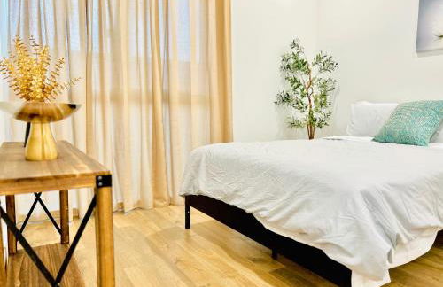 Newly Built Stylish Modern 2B In LA - Foto 56