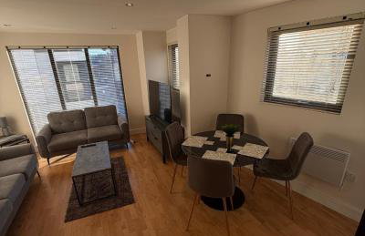Central Liverpool 2-Bed Balcony Apartment by StaySavvy Accommodation - Photo 36