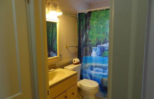 Covered By Faith Rentals -Storybook Home - Foto 10