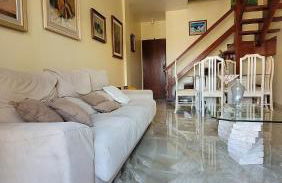 Cobertura com piscina no bairro mais charmoso de Cabo Frio, 400mts da praia do Forte - Foto 8