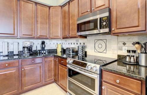 Clearwater Penthouse 5 min Beach walk Heated Pool - Foto 17