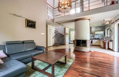 Five Bedroom Cozy Home In Jerzykowo - Foto 12