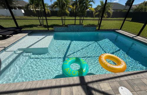 Brand New Luxury 4 bedroom heated pool home - Foto 3