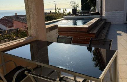 Petite maison type cabanon avec accès piscine et jacuzzi chauffés - Foto 12