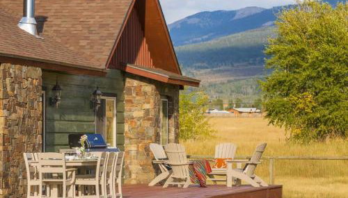 Family Fun Fireplace & Huge Deck - Foto 4