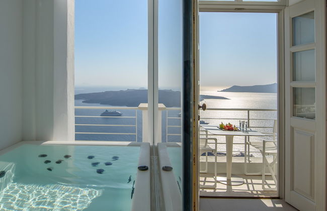 Nefeles Luxury Suites - Photo 12