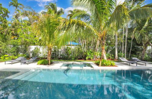 Villa in Coral Gables with Pool Jacuzzi Game Room - Foto 31