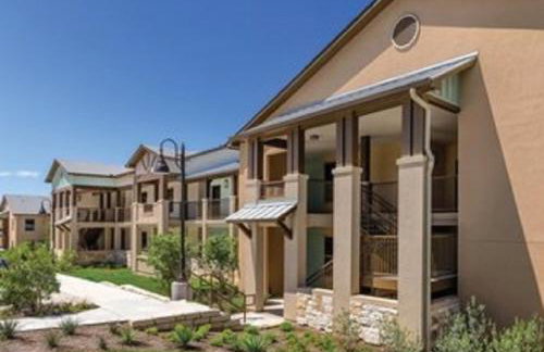 Thoughtful 1BD condo with resort amenities on banks of Lake Marble Falls - Photo 19