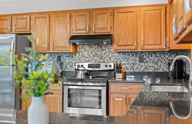 Summit Shores by Avantstay Hot Tub Firepit Game Room - Foto 16