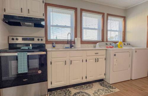 Nashua -Queen beds - Mins to MHT - W/D in Unit - - Foto 19