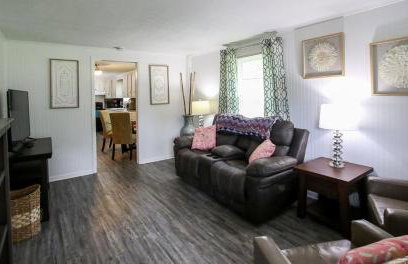 Cake By The Ocean Electric Recliners-Minutes From I-95 And Pembroke - Photo 7