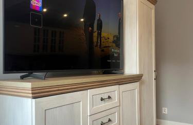 EUROPA22 Apartament z JACUZZI w samym sercu miasta Tomaszów Maz - balkon z widokiem na park i fontanny Szybkie zameldowanie od 13 - Foto 42