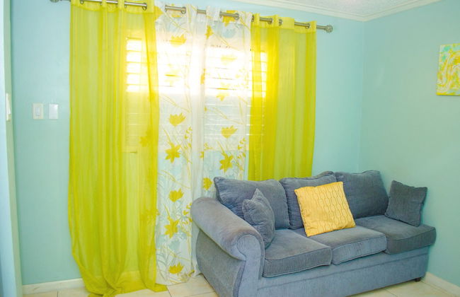 Centrally located Oakland Guest Apartment I - Photo 9