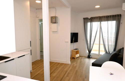 Homenfun Barcelona Park Güell - Photo 35