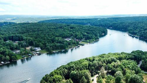 Indian Lake Retreat with Wet Bar and Covered Deck - Foto 3
