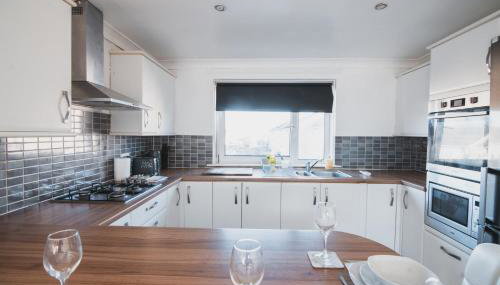 Modern 3BR Flat with Parking - Photo 5