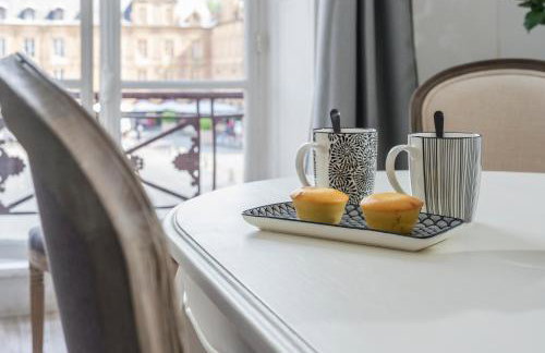 Suites Mana - Bleu Pacifique - Vue sur Place Ducale avec Parking privé inclus - Foto 15