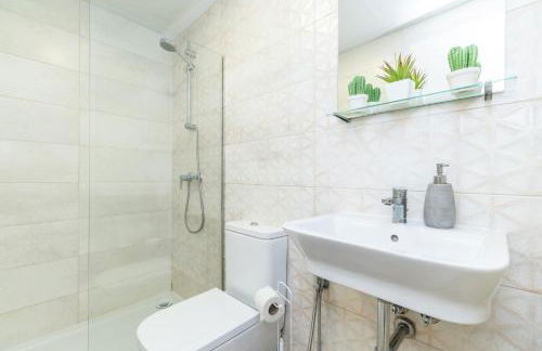 Moderno Apartamento en Centro de Granada - Photo 39