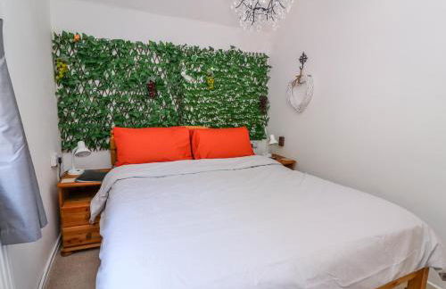 River Cottage - Photo 16