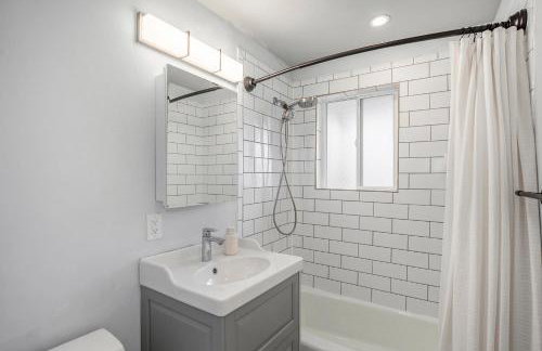 The Funky Flamingo - HOT TUB - BBQ - Fire Pit - Foto 20