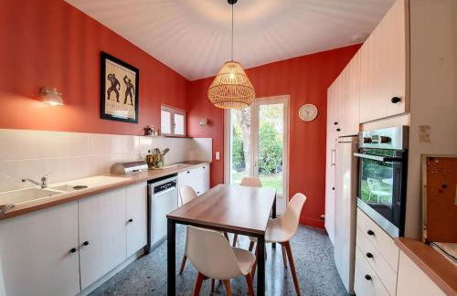 Grande villa entièrement rénovée avec piscine - Foto 10