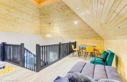 The Hut House 3BR 3BA Game Room Massage Chair - Foto 45