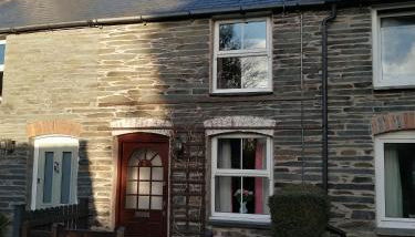 2 Rhys Terrace - Photo 2