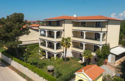 Villa Julia - Foto 1