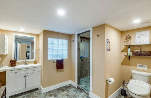 StockYards! Less than 4 minutes-Sleeps 8-Lee House - Foto 67