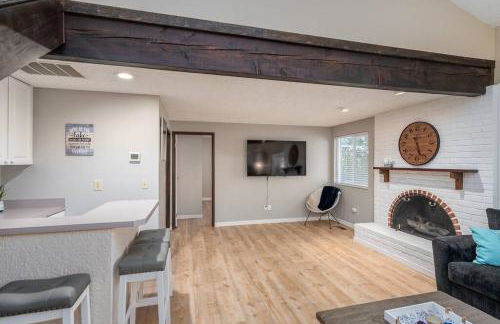 Edgewater Paradise HotTub Private Dock & Game Room - Foto 34