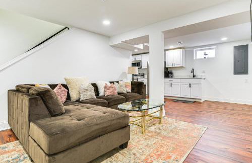 7 Mi to Baltimore Maryland Gem with Shared Yard! - Foto 1