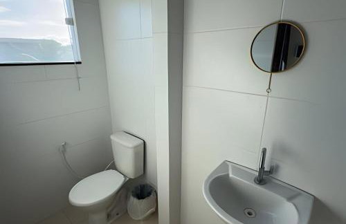 Casa Amarela Itaúna 4min da Praia que ocorre o WSL, 1min da pista de skate do LS, pracinha com parque infantil, quadra de futebol, tudo isso a 1 min da duplex, perto do comércio, wi-fi super rápido, estacionamento gratuito, monitoramento 24hrs - Foto 24