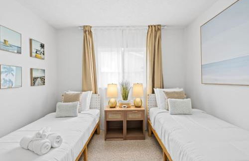 Sunshine Retreat I Waterfront I Pool I Paddle Boards I Bikes - Foto 33