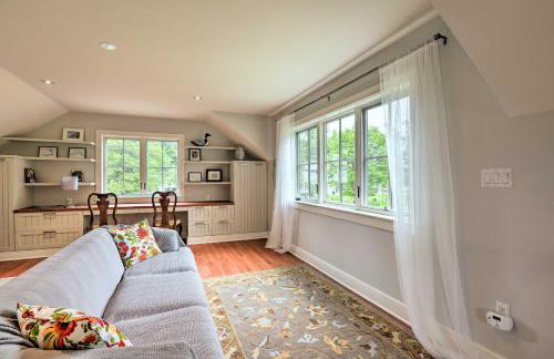 Barn-Like Studio Suite w/ Flowering Garden! - Photo 2