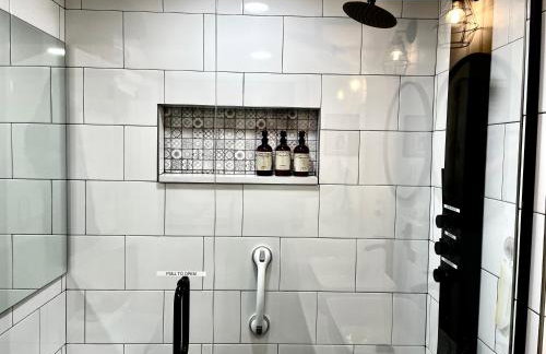 Pet Friendly Graham 2 Bedroom Home Christmas 365 at The Mistletoe Farm - Foto 3