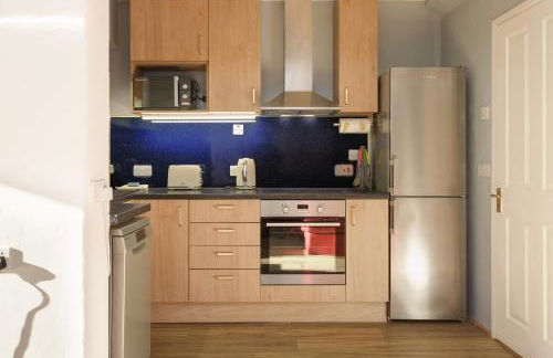 Blue Sparrow 4 bed House off road PARKING Pet friendly - Foto 11