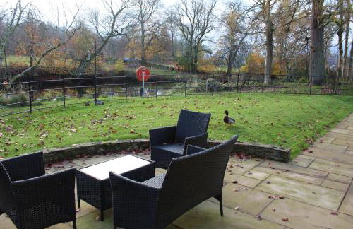 Lovely Riverside Holiday Home - Foto 5