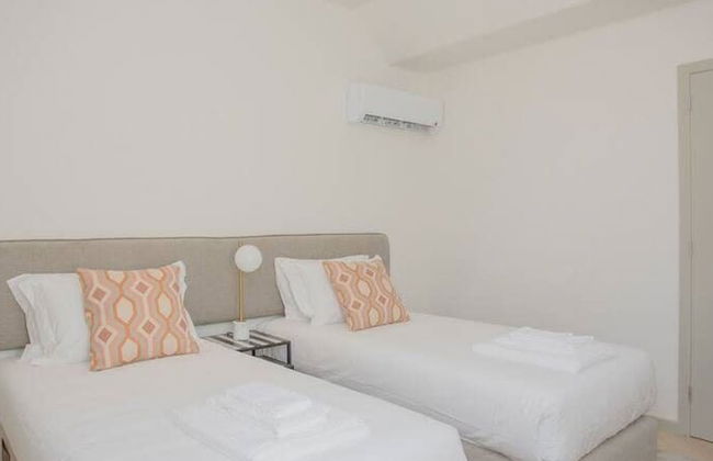 Liiiving in Porto Luxury Beachfront Apartment VI - Foto 2