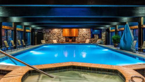 Spacious Condo with Pool Pass! - Foto 2